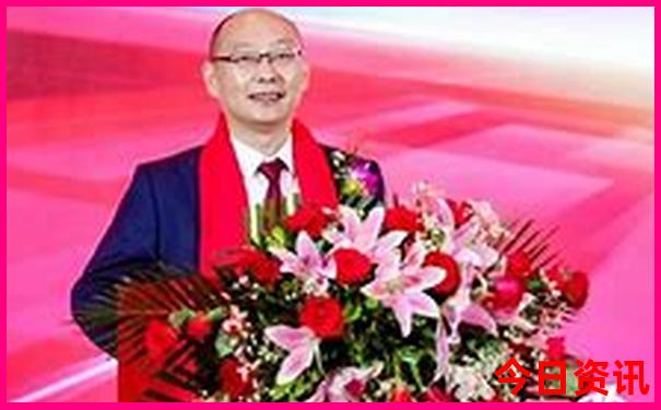 庐山避暑胜地的原因